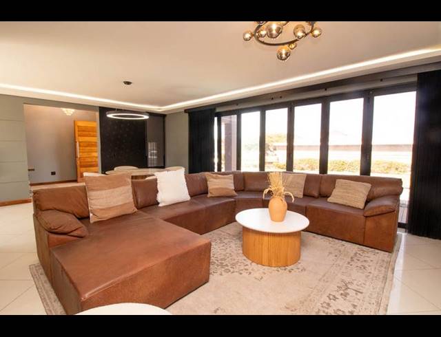 3 BEDROOM HOUSE FOR SALE IN DESAINAGAR